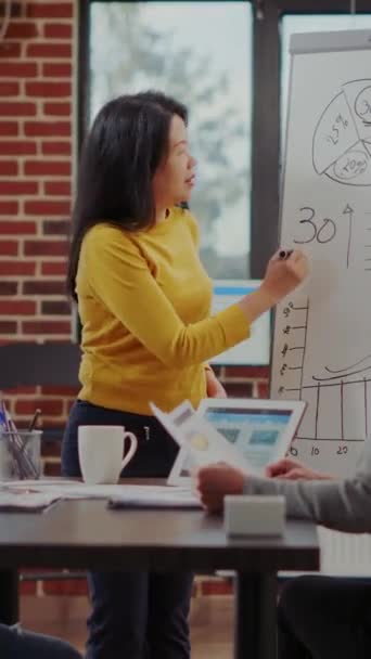 Vertical Video Multi Ethnic Team Meeting Boardroom Discuss Presentation Graphs — Stockvideo