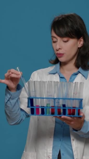 Vertical Video Biology Researcher Looking Test Tubes Liquid Substance Analyzing — Vídeo de Stock
