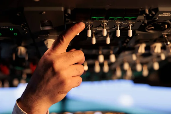 Male Captain Using Control Panel Cockpit Fly Airborne Aircraft Pushing — Φωτογραφία Αρχείου