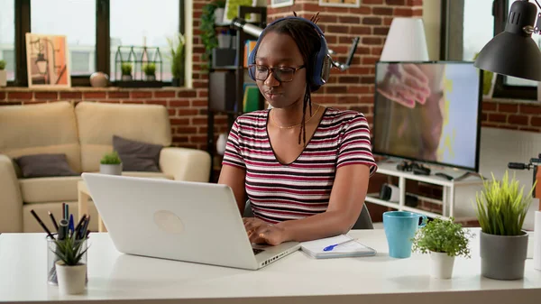 African American Employee Working Remotely Listening Music Headphones Businesswoman Doing — Fotografia de Stock