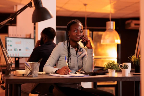 Young Businesswoman Chatting Smartphone Call Office Sunset Having Remote Conversation — Fotografia de Stock