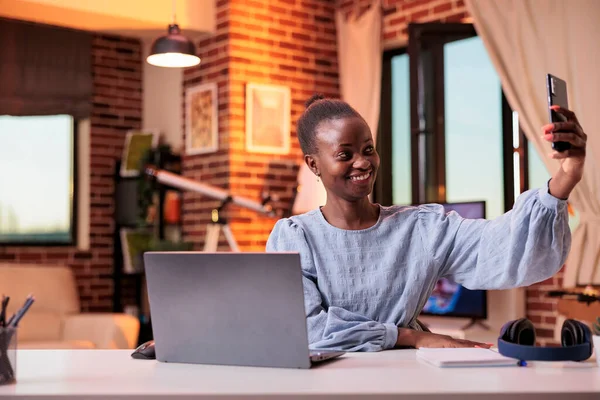 Young African American Woman Taking Photo Smartphone Modern Coworking Place — Foto de Stock