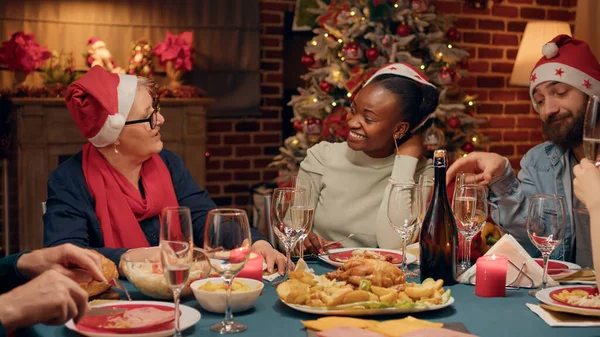 Cheerful Diverse Women Talking Christmas Dinner Table While Enjoying Traditional — Stock Fotó