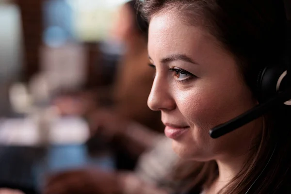 Telecommunication Receptionist Answering Client Call Headset Talking People Remote Helpline — Foto Stock