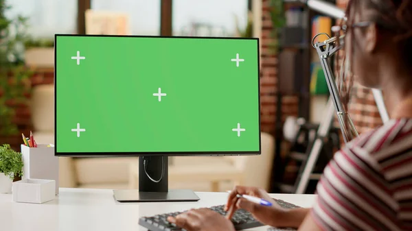Businesswoman Working Remotely Greenscreen Computer Using Chroma Key Template Home — Foto de Stock