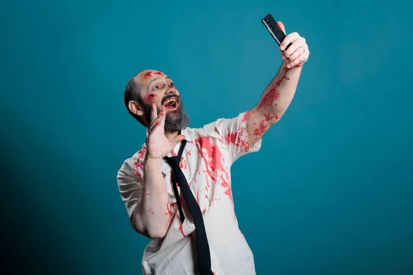 Apocalyptic Corpse Taking Photo Smartphone Fooling Camera Acting Eerie Spooky — Stockfoto