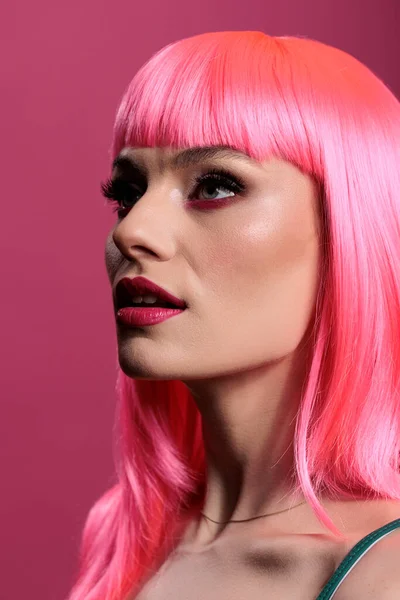 Portrait Beautiful Woman Pink Hairstyle Trendy Makeup Look Feeling Confident —  Fotos de Stock