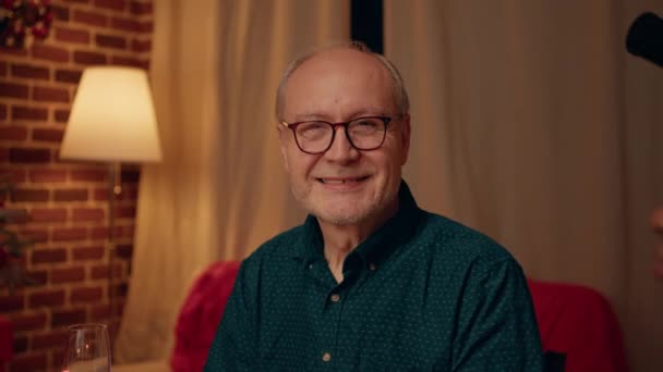 Happy Senior Man Enjoying Christmas Dinner Table Together Close Family — Video Stock