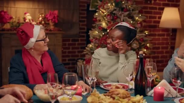 Cheerful Diverse Women Talking Christmas Dinner Table While Enjoying Traditional — Video Stock