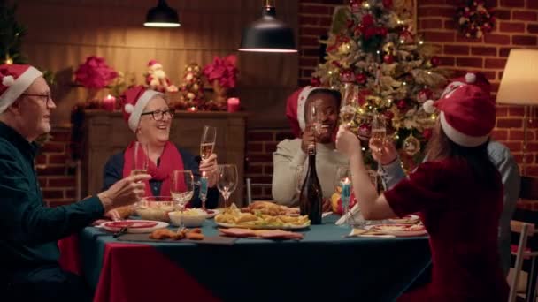 Happy Family Members Drinking Champagne While Celebrating Winter Holiday Together — Vídeo de stock