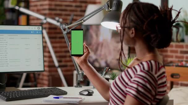 Female Employee Holding Smartphone Greenscreen Display Home Working Remotely Woman — Stock videók