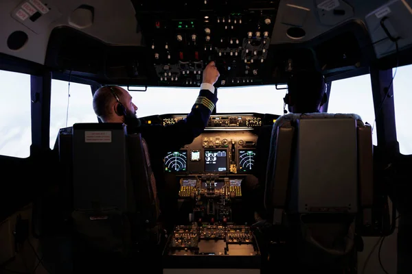 Equipe Diversos Aviões Voando Avião Com Alavanca Motor Interruptor Energia — Fotografia de Stock