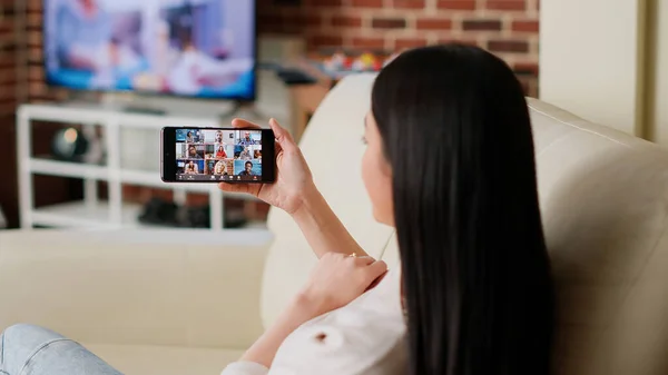 Businesswoman Talking Coworkers Digital Videoconference Smartphone While Working Remotely Woman — Fotografia de Stock