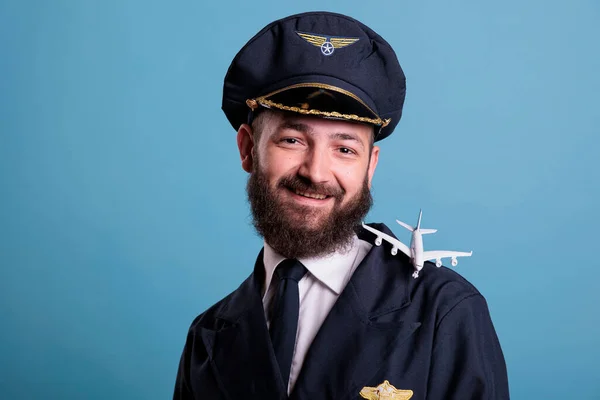 Smiling Pilot Uniform Airplane Model Shoulder Portrait Aviation Academy Aviator — Stock Photo, Image
