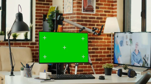 Empty Office Desk Greenscreen Template Monitor Isolated Mockup Background Running — Stock Photo, Image