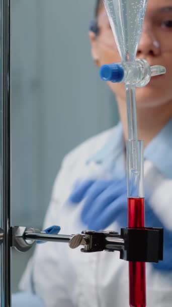 Vertical Video Close Scientist Using Laboratory Glassware Desk Medical Experiment — Stock Video