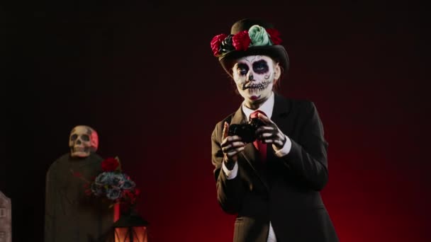 소름끼치는 죽음의 온라인에서 비디오 게임을 컨트롤러를 콘솔에서 합니다 멕시코 문화를 — 비디오
