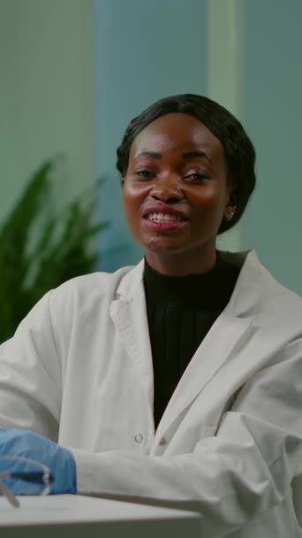 Vertical Video Pov Chemist Scientific Woman Talking Biotechnology Healthcare Online — стоковое видео