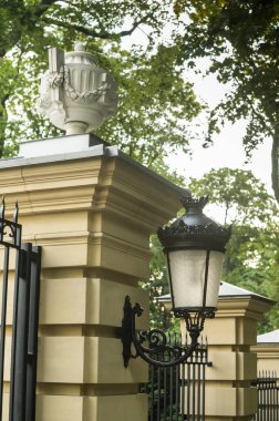 Sokak lambası, ışıklandırma için stilize ışık kaynağı