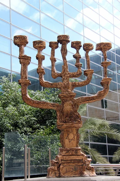 Grande Menorah — Fotografia de Stock