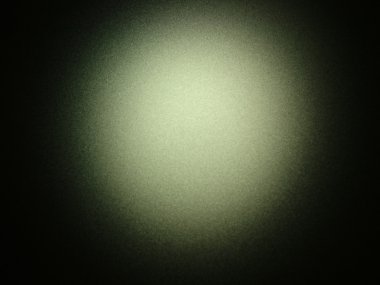 Vintage grunge arka plan siyah vignette çerçeve kenarlığı ve merkezi sahne ışıkları üzerinde