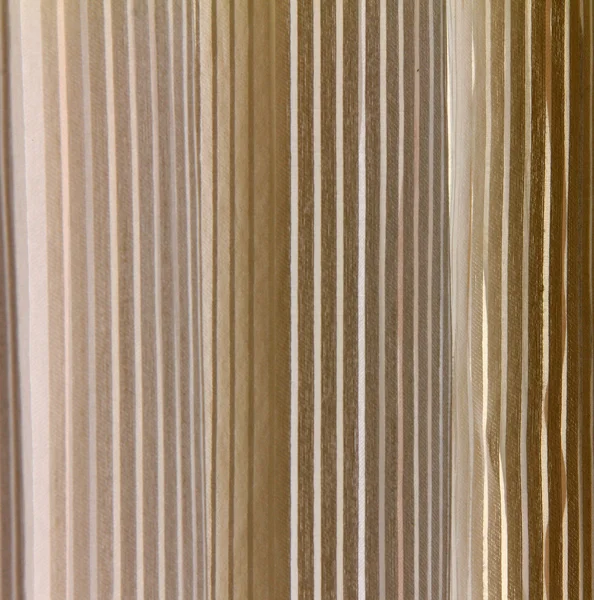 Vertikal braun, grau, weißer Vorhang — Stockfoto
