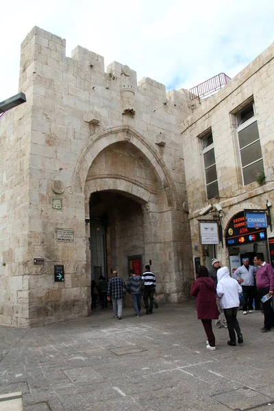 Vista moderna de la Puerta de Jaffa en la antigua ciudad — Foto de Stock