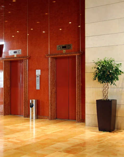 Elevator in modern hotel — Stock Photo, Image