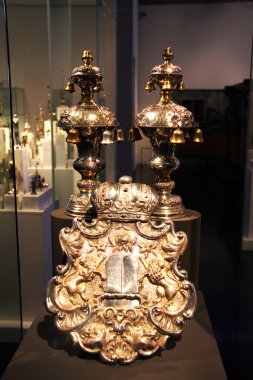 Yahudi çalışmaları koridorda
