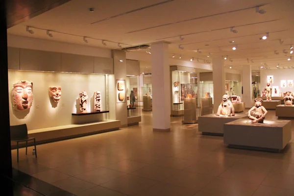 Bir İsrail Müzesi salonları içinde — Stok fotoğraf