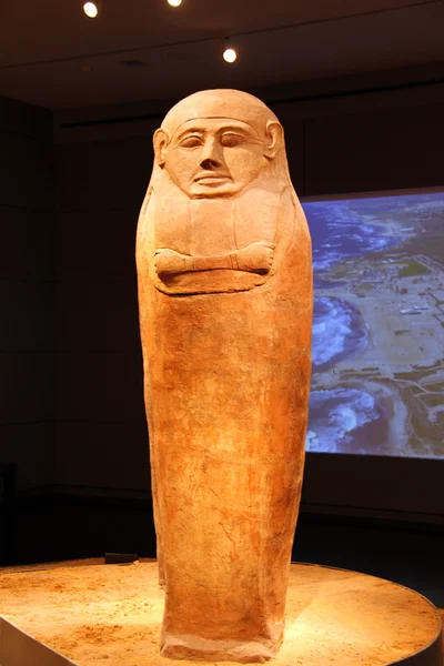 Egyptian burial coffin founded in Israel — Stock Photo, Image