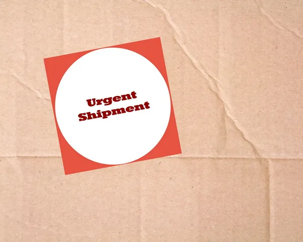 Signo de envío urgente en cartón — Foto de Stock