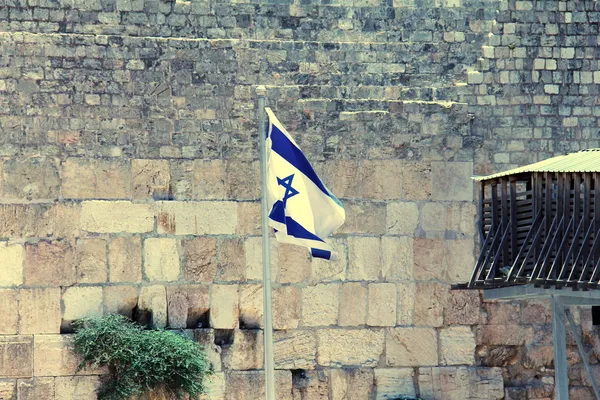 Drapeau israélien au mur occidental, Jérusalem, Israël — Photo