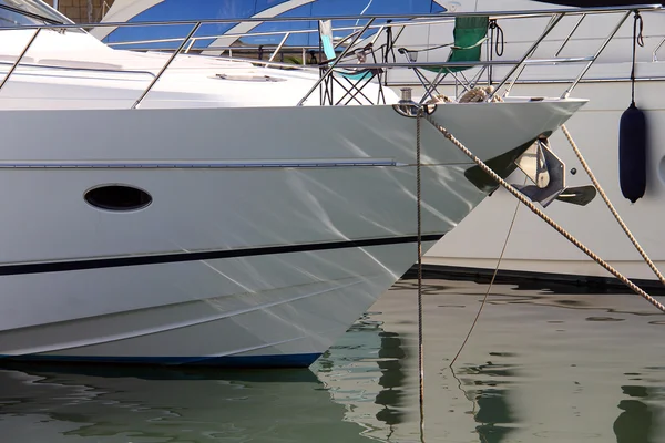 White luxury yachts — Stock Photo, Image