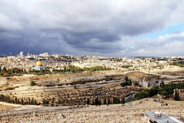 Τοπίο από το όρος ελαιών κατά την ημέρα του χειμώνα. Ιερουσαλήμ, Ισραήλ — Φωτογραφία Αρχείου
