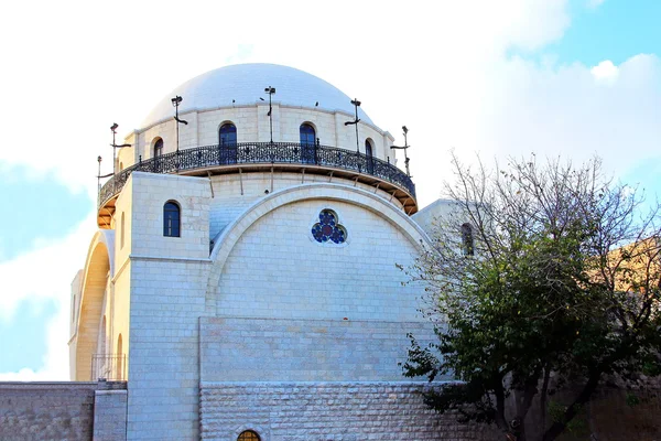 Hurva synagoge op zonsondergang tijd, Jeruzalem, Israël — Stockfoto