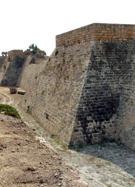 Haçlı Kalesi. Antik caesarea