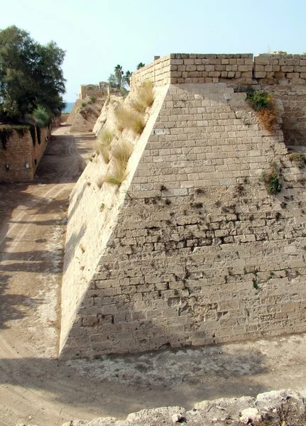 Crusader fortress. Ancient Caesarea — Stock Photo, Image