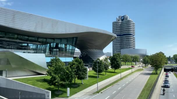 德国慕尼黑 巴伐利亚 2021年7月25日 宝马总部 宝马四缸 宝马世界 宝马韦尔特交付和体验中心和宝马博物馆 — 图库视频影像
