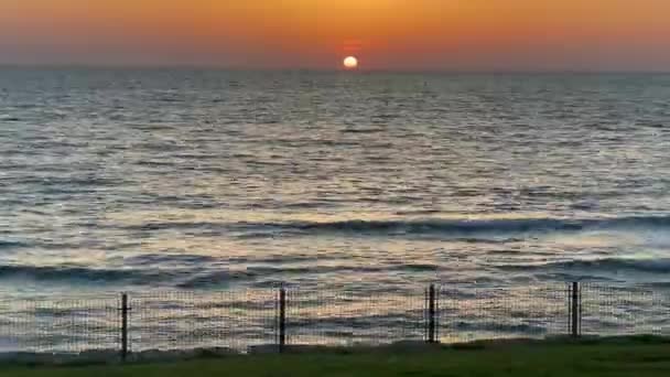 地中海上空美丽的落日 时光流逝 — 图库视频影像