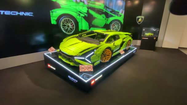 München September 2021 Lamborghini Modell Aus Legosteinen Auf Der Iaa — Stockvideo