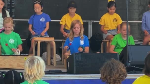 München September 2021 Bei Einem Kinderkonzert Der Bavarian International School — Stockvideo