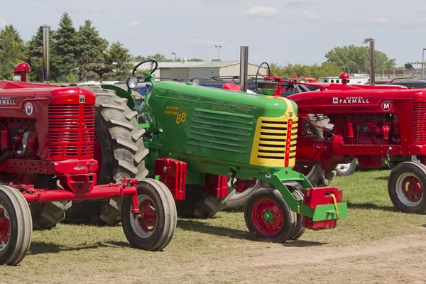 Tractores coloridos — Foto de Stock