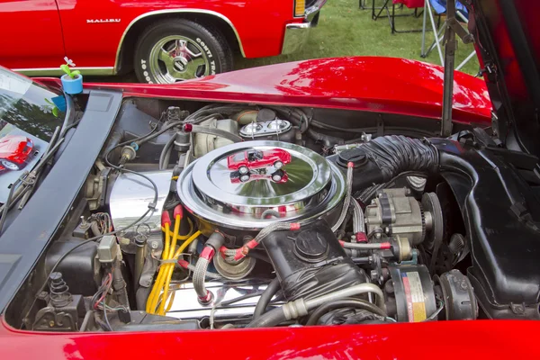 Kırmızı 1980 Chevrolet corvette motoru — Stok fotoğraf