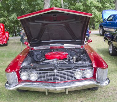 1963 buick riveria Önden Görünüm