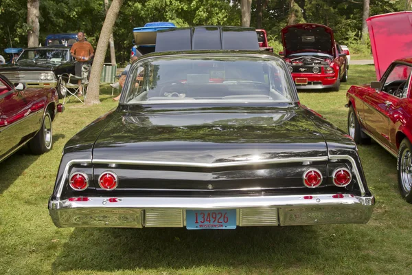 1962 Chevy Bel Air musta Bubble Top takaisin — kuvapankkivalokuva