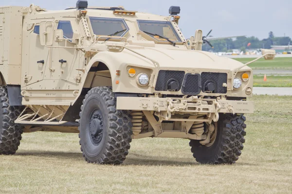 Humvee at EAA — Stock Photo, Image