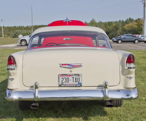 Red & White 1955 Chevy Bel Air Rear view — Stock Photo, Image