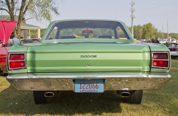 1969 Vue arrière du Dodge Dart — Photo