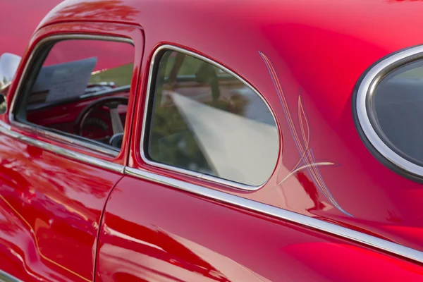 Rot 1950 merc Seitenansicht — Stockfoto